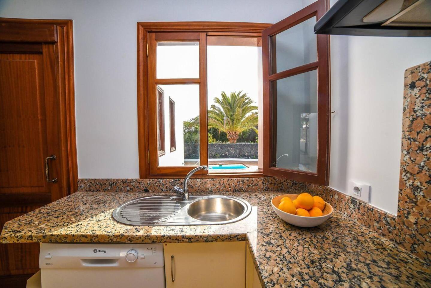 Villa Agradable Y Familiar Con Piscina Casa Inima Playa Blanca  Exterior foto